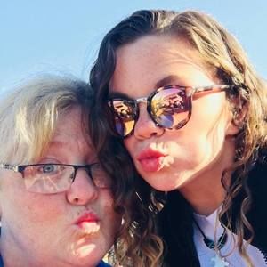 Meet your Posher, Robin